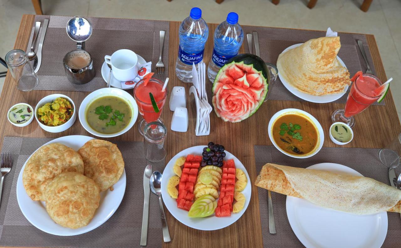 Hotel Sky Sierra Wayanad Калпата Екстериор снимка
