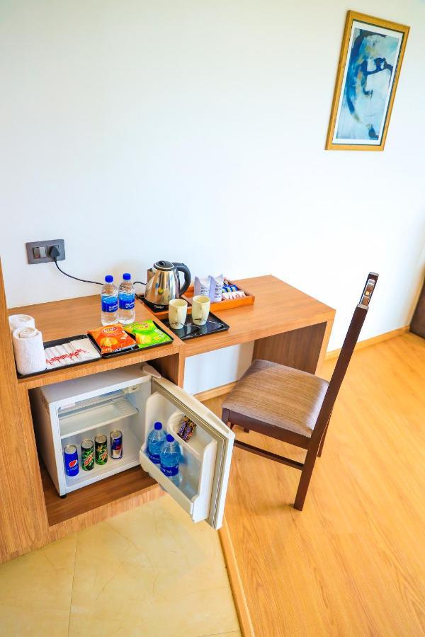 Hotel Sky Sierra Wayanad Калпата Екстериор снимка