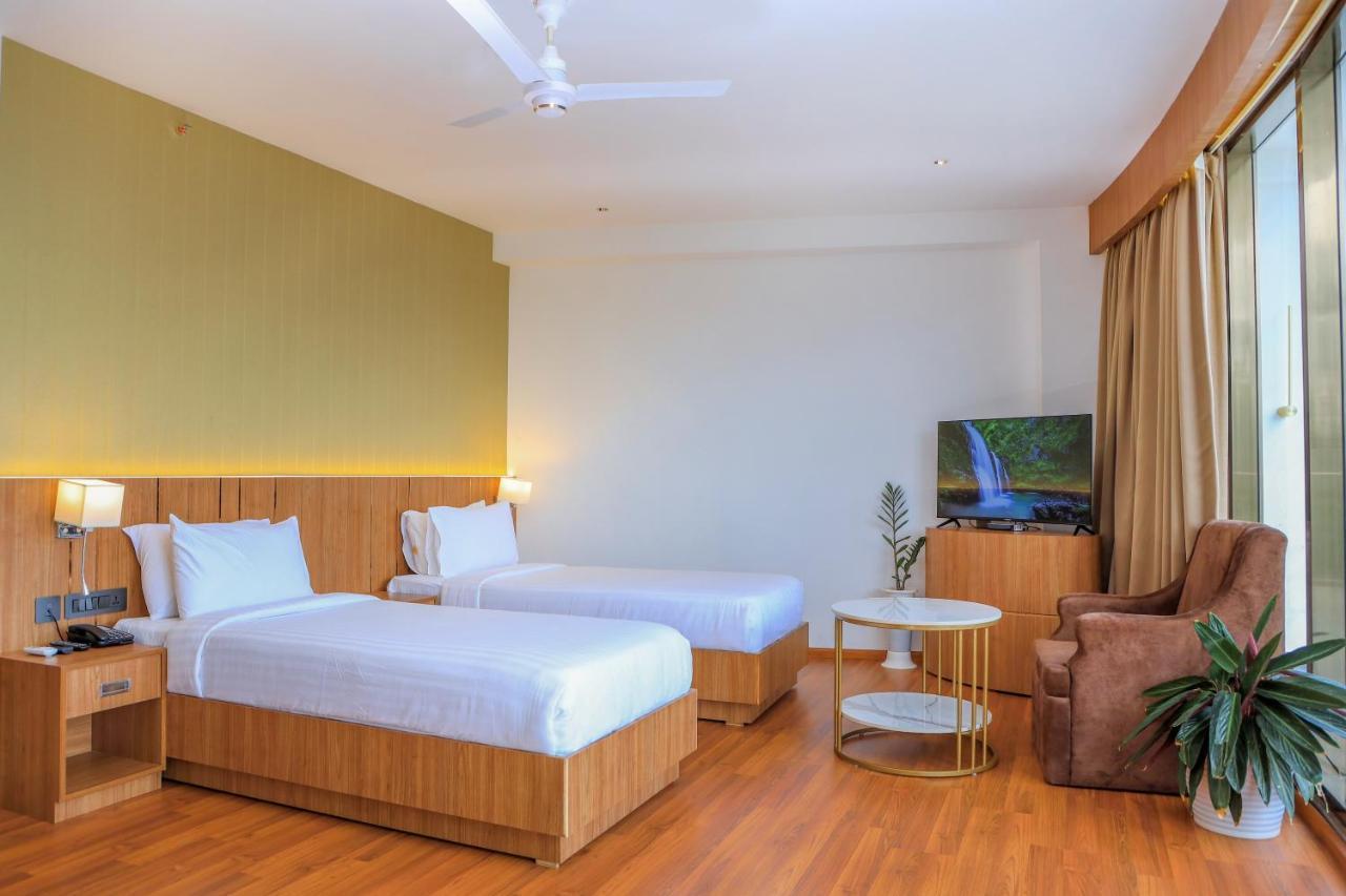 Hotel Sky Sierra Wayanad Калпата Екстериор снимка